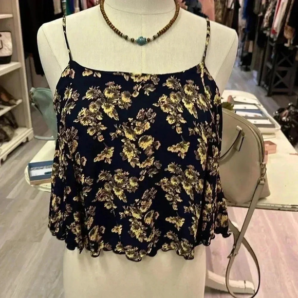 Free People Flowing Floral Tank Top – Open Back – Size M – Navy Blue - Picture 2 of 13